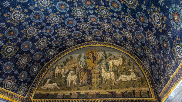 Detailreiche Mosaiken in Ravenna