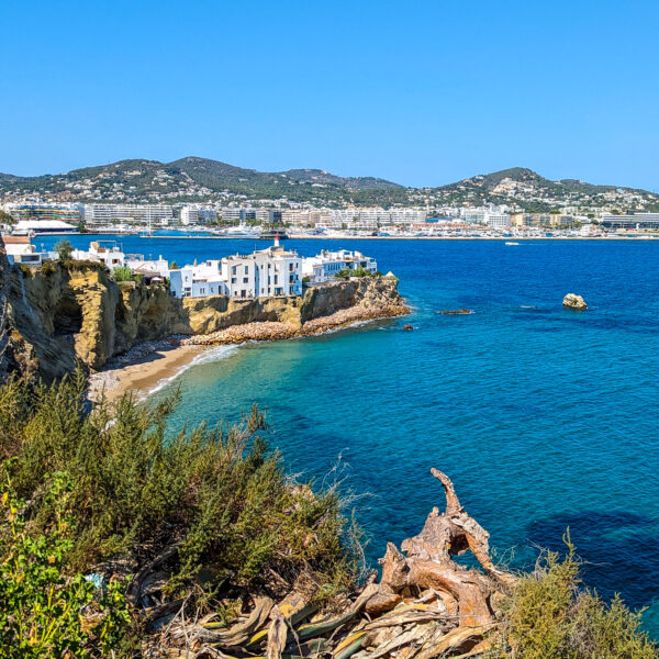 Blick aufs Meer bzw. Eivissa / Ibiza Stadt 