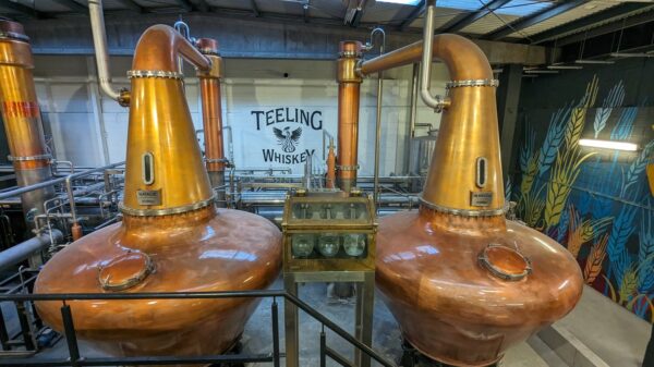 Brennblasen in der Teeling Whisky Destillery